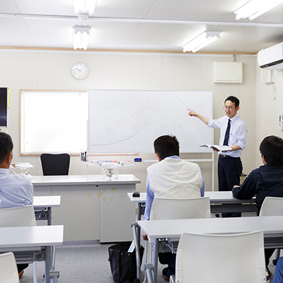 座学会場の様子